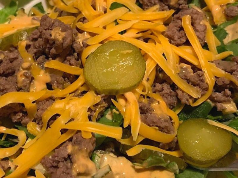 Salade Big Mac - recette - Debbie Dufour Tupperware - debbiedufour.com